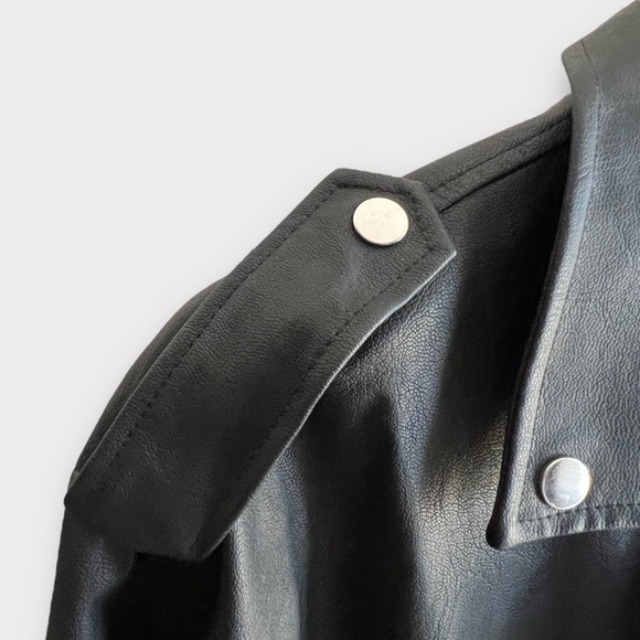 Missguided Oversized Faux Leather Jacket - Picture 6 of 10